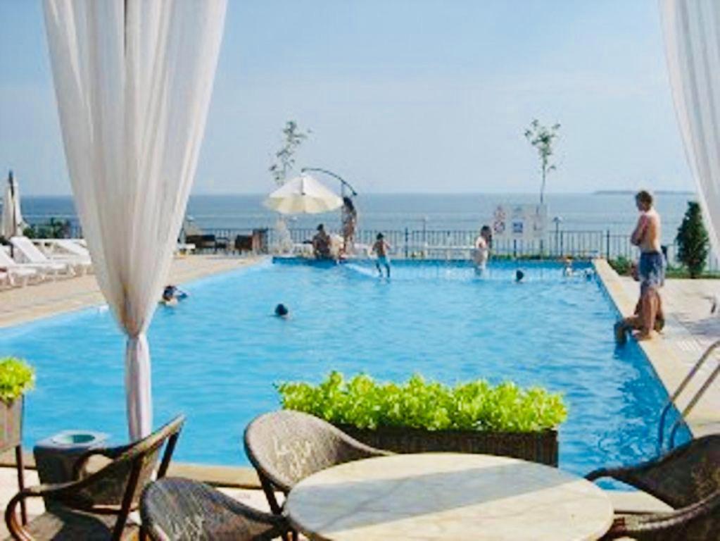 Dolce Vita Sea View Apartment Свети-Влас Экстерьер фото