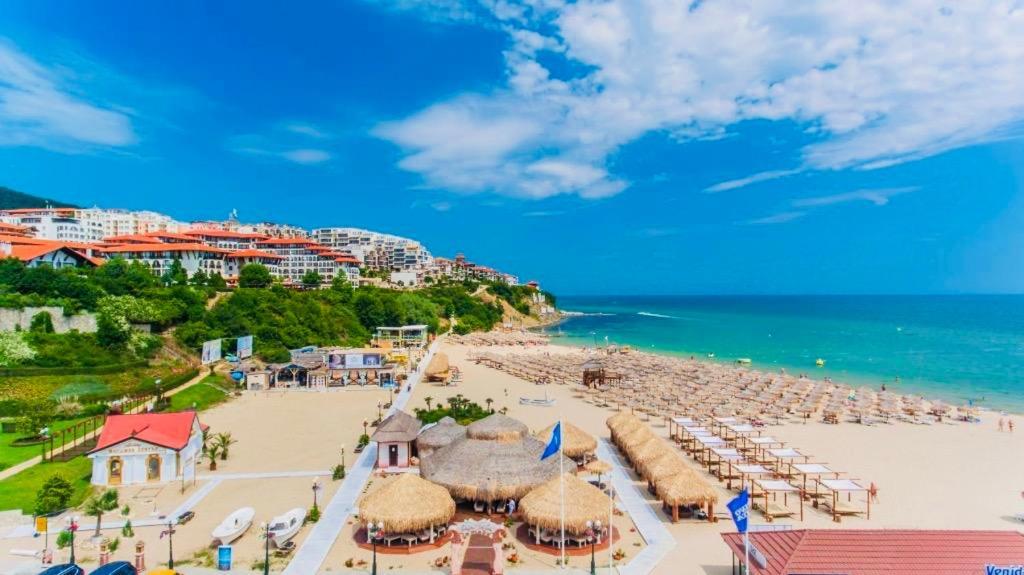 Dolce Vita Sea View Apartment Свети-Влас Экстерьер фото