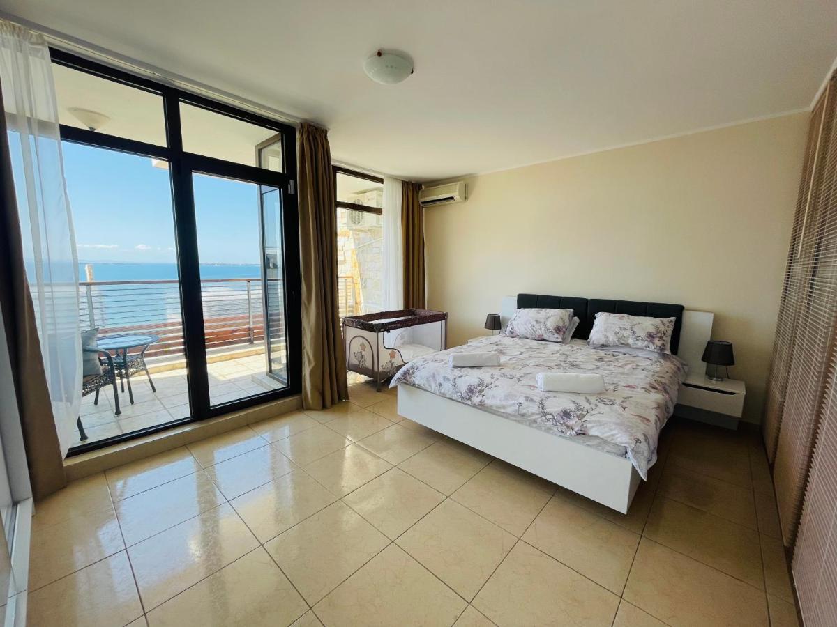 Dolce Vita Sea View Apartment Свети-Влас Экстерьер фото