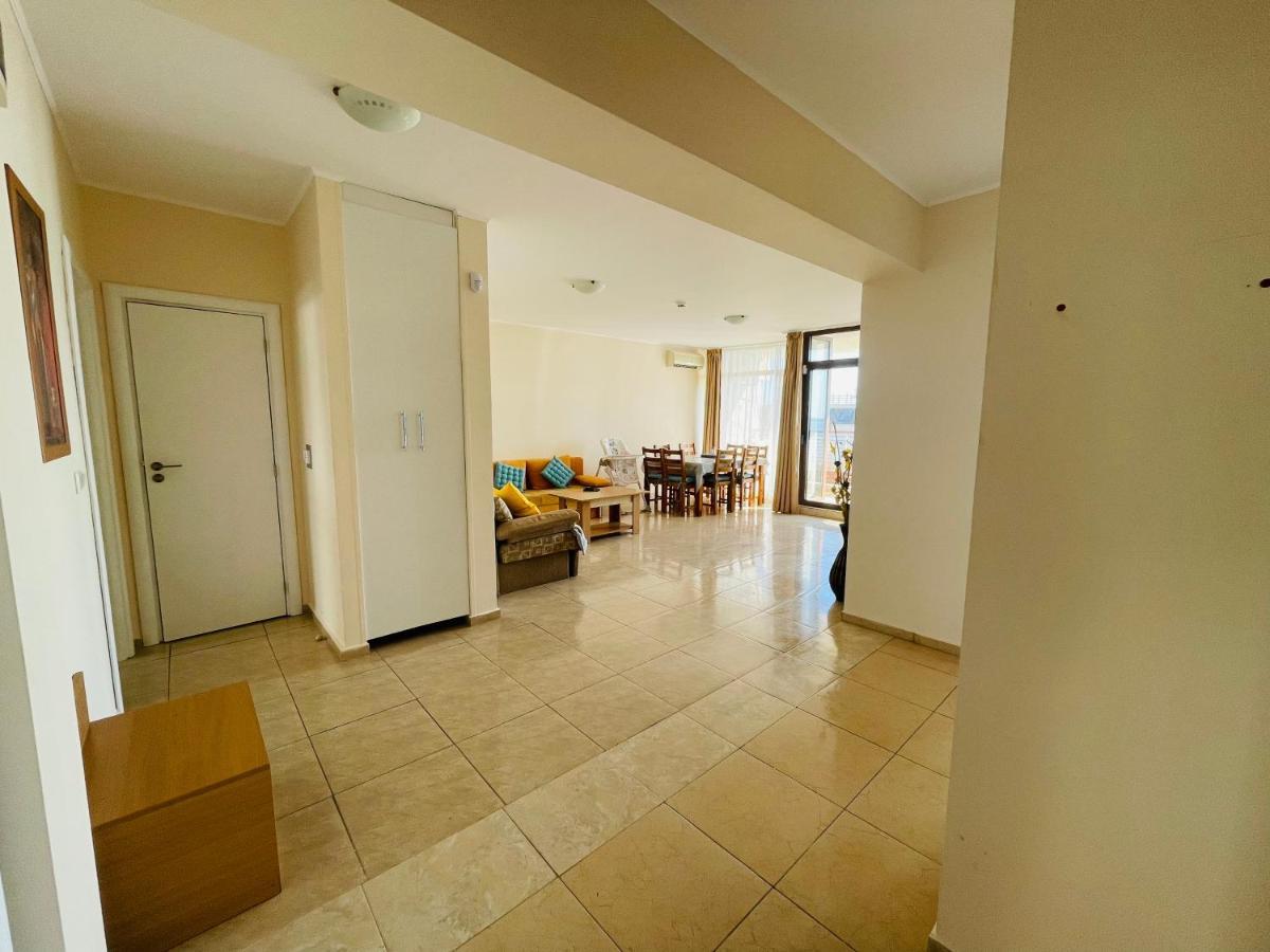 Dolce Vita Sea View Apartment Свети-Влас Экстерьер фото